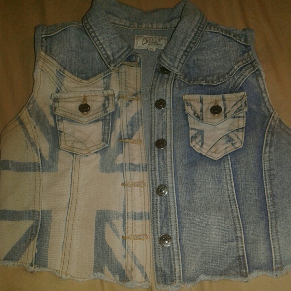 Vest - Picture 1 of 4